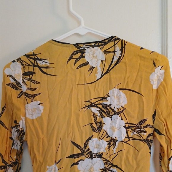 Floral Yellow Kimono Tunic - Picture 11 of 16